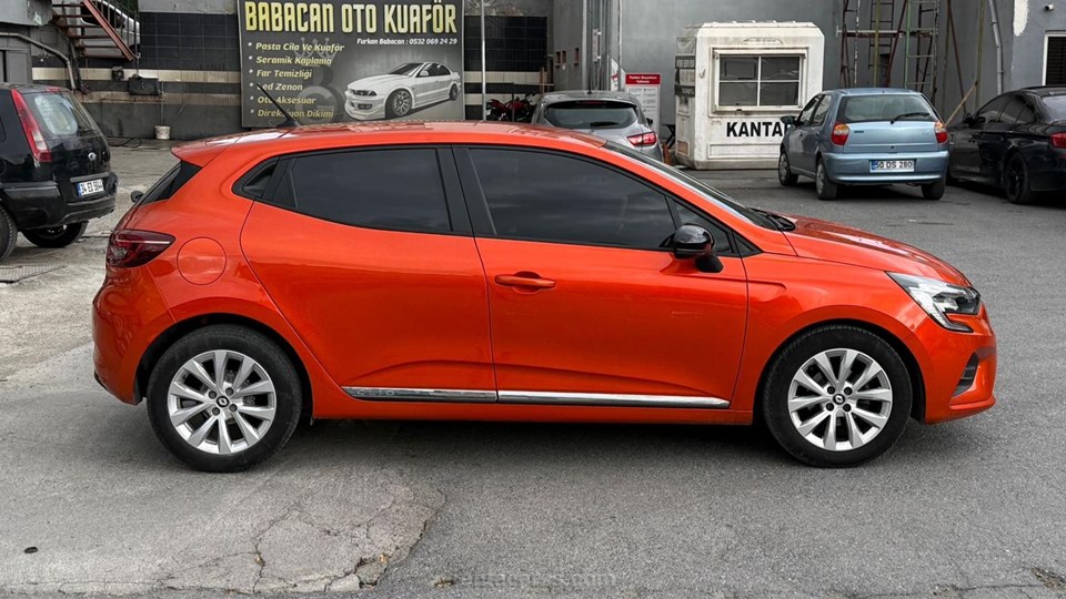 SAYLAN RENT A CARS Kiralık RENAULT Clio5