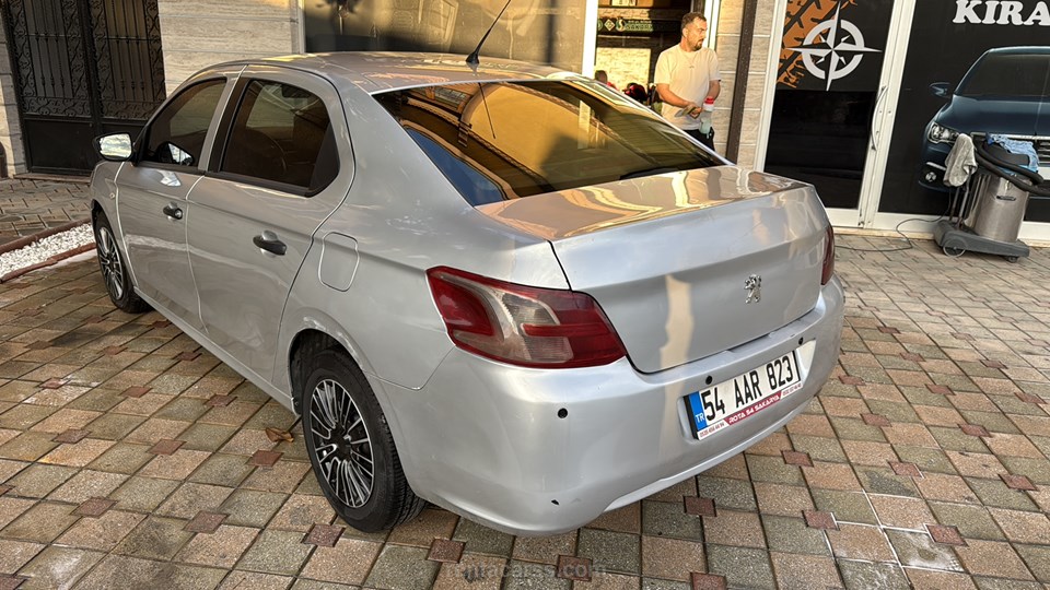 PEUGEOT 301