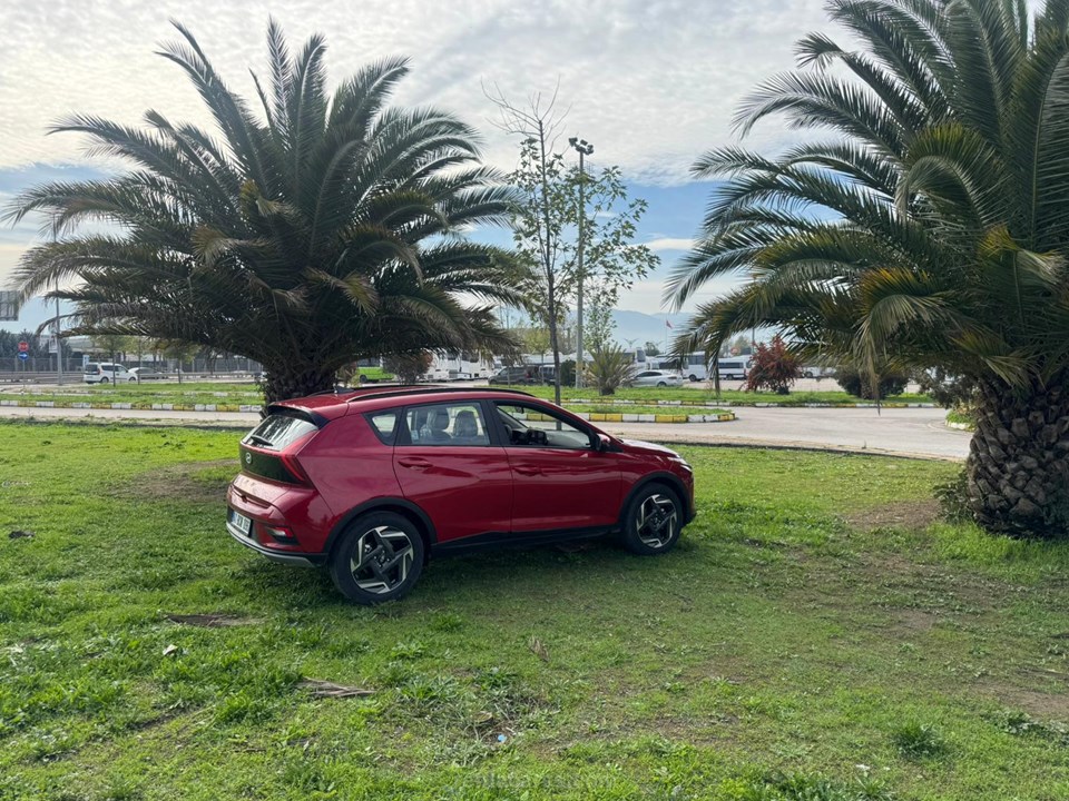 HYUNDAI Bayon