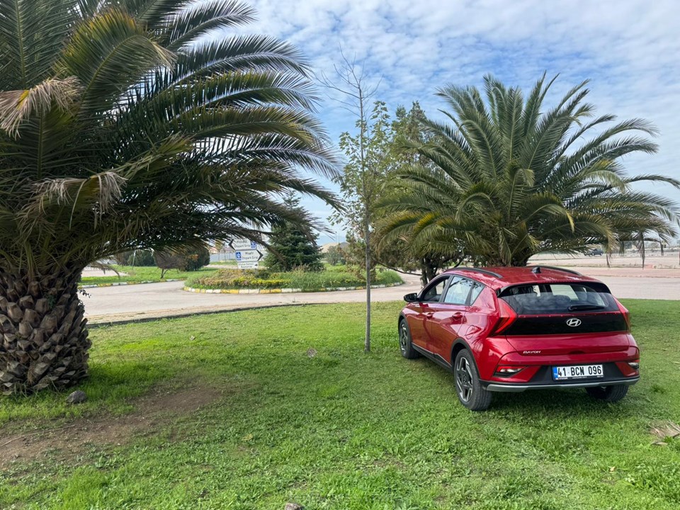 HYUNDAI Bayon