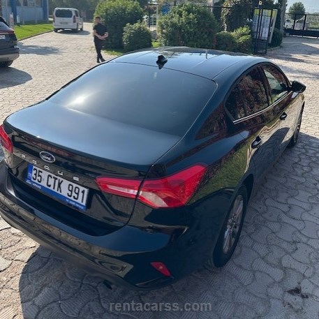 FORD FOCUS