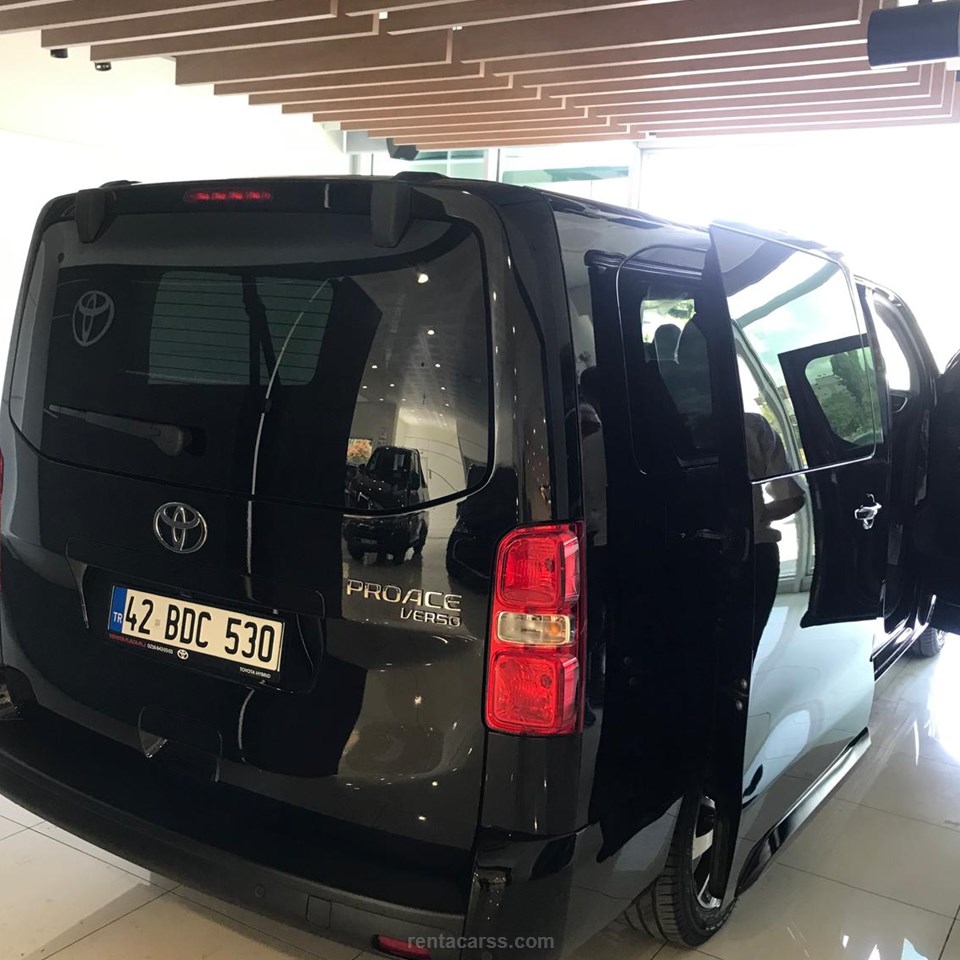 TOYOTA VERSO