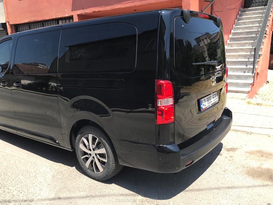 TOYOTA VERSO