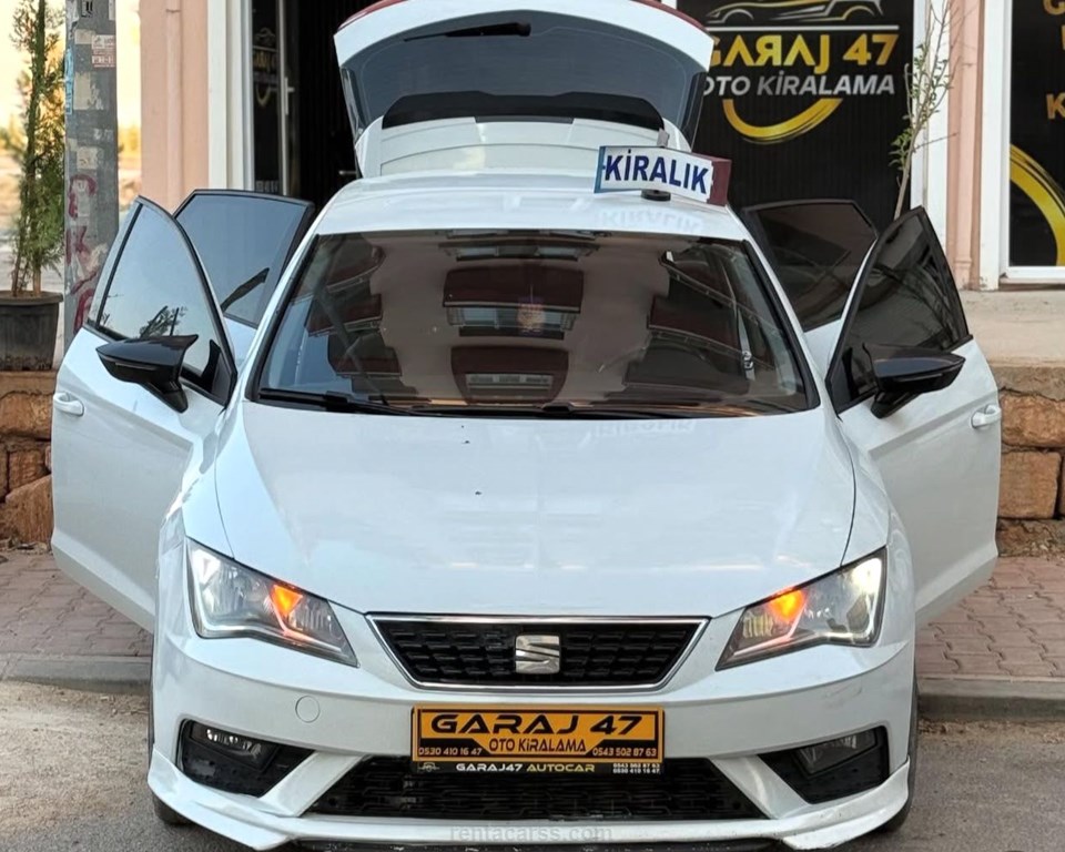 SEAT LEON