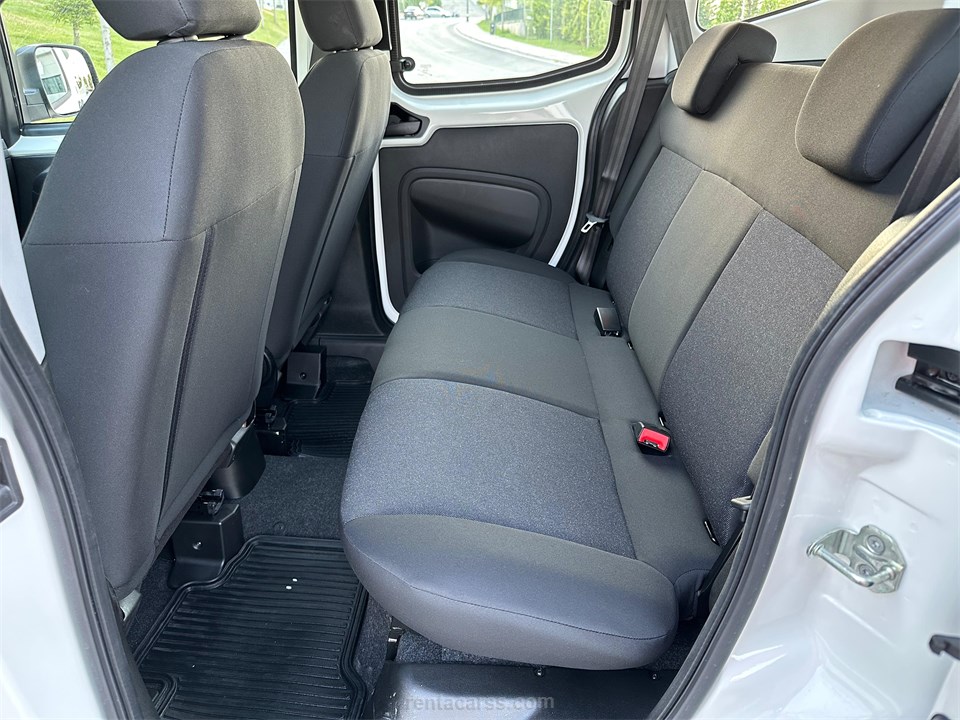 YOLGİDEN GRUP OTO KİRALAMA Kiralık FIAT FIORINO