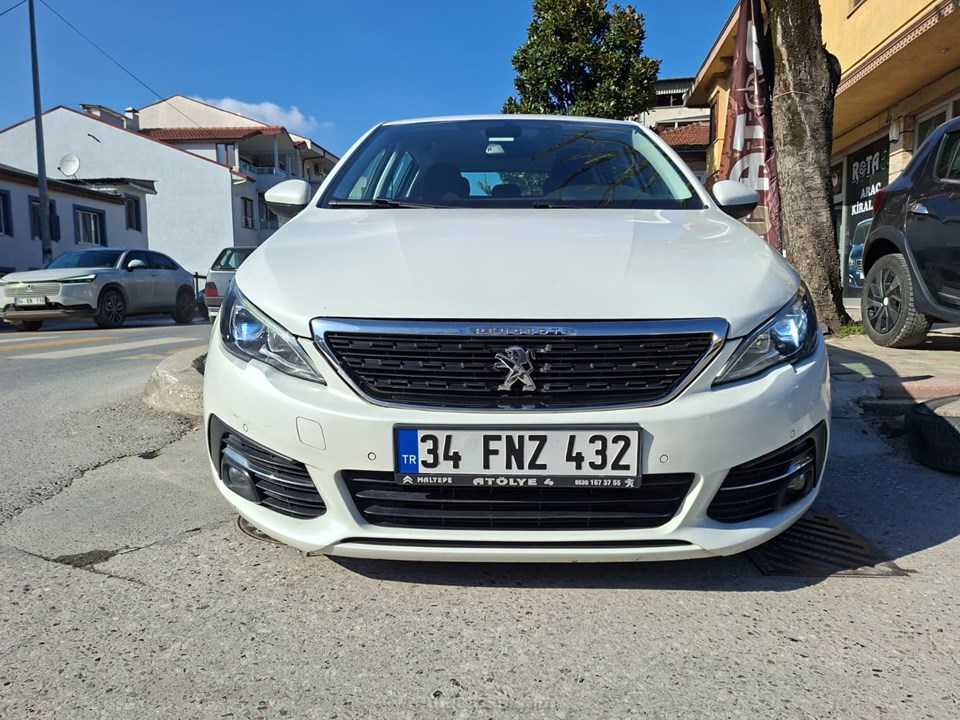 PEUGEOT 308