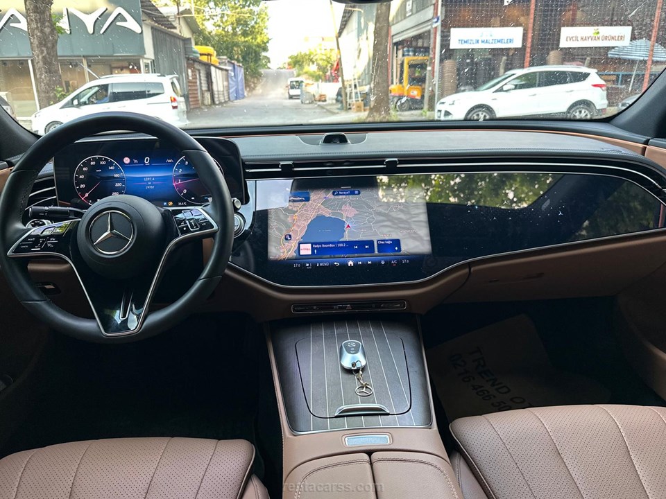 MERCEDES E180