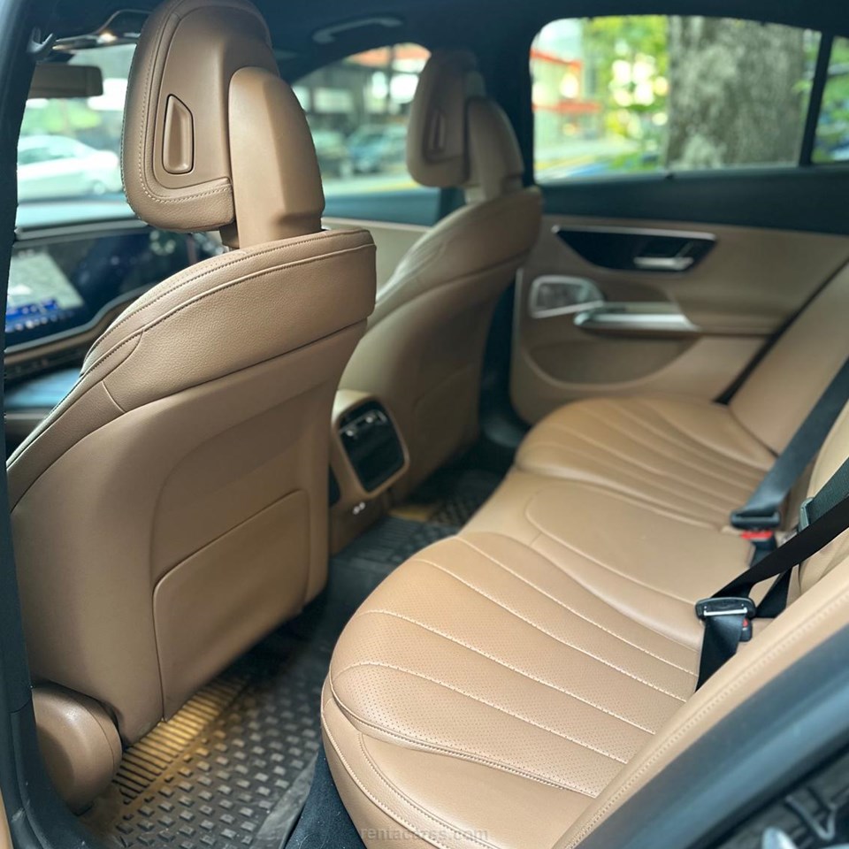 MERCEDES E180