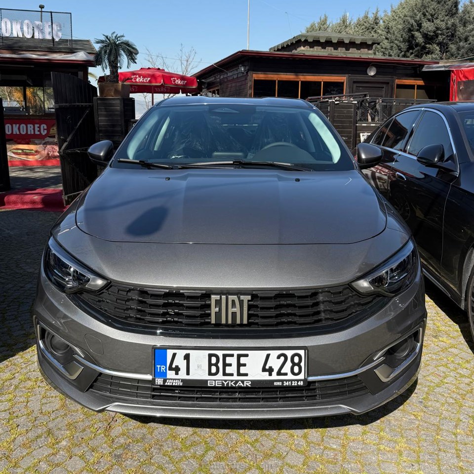 EMİNOĞULLARI RENT A CAR Kiralık FIAT EGEA