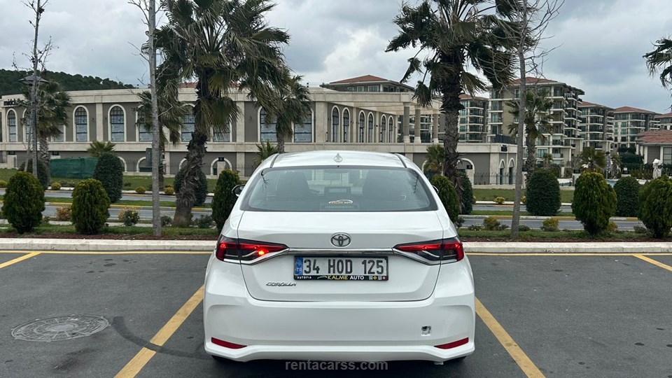 TOYOTA COROLLA