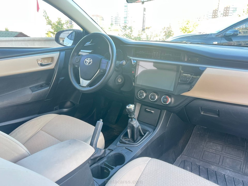 TOYOTA COROLLA