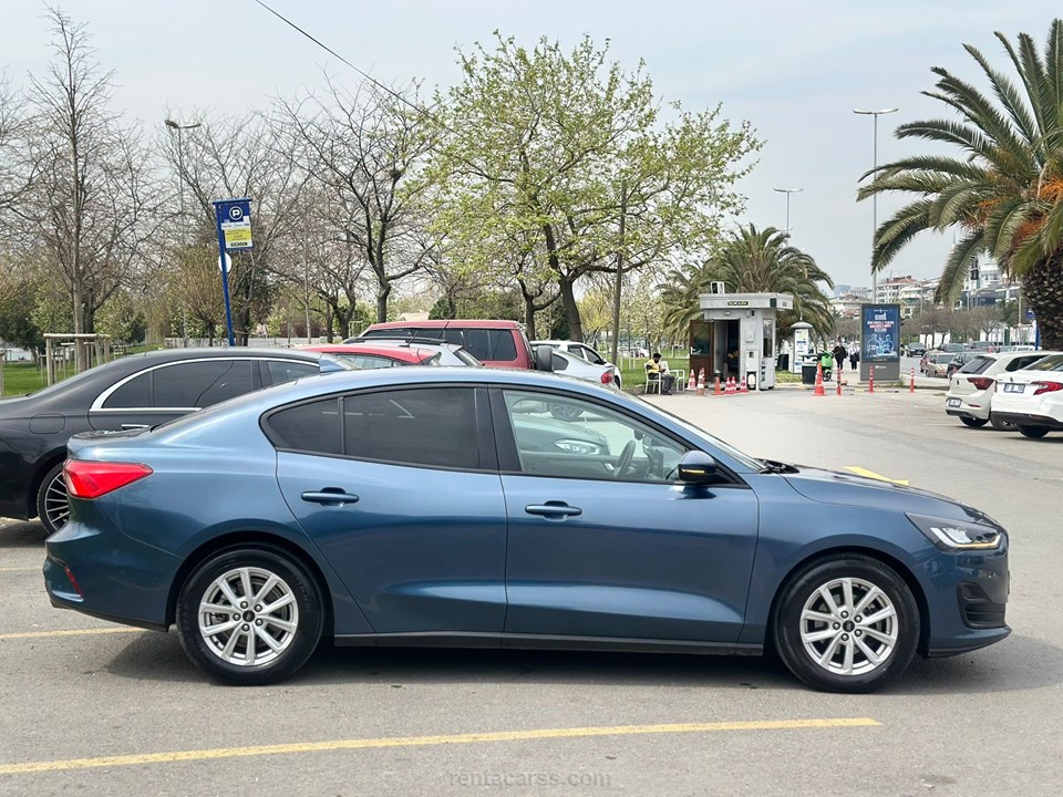 FORD FOCUS
