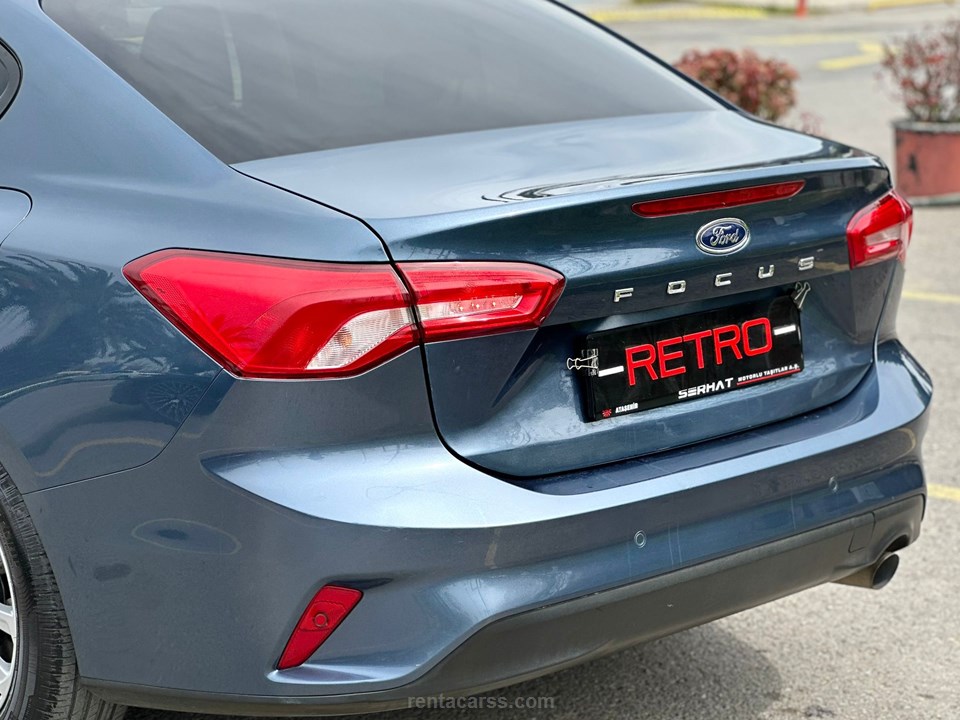 FORD FOCUS