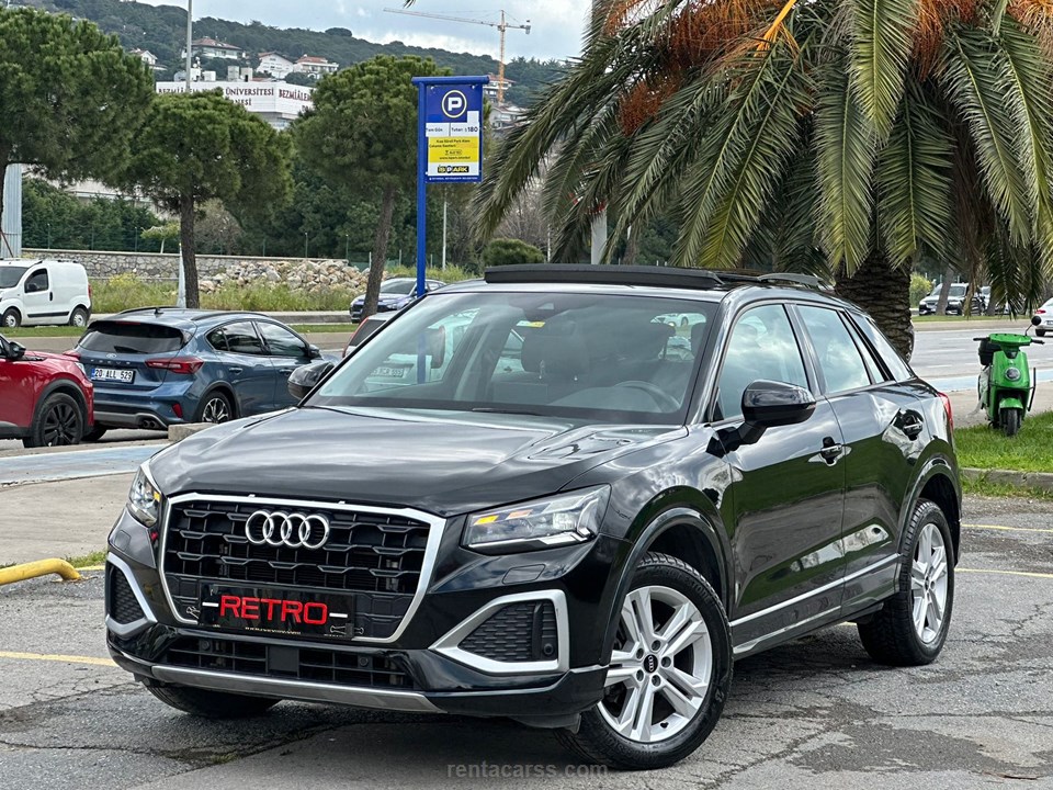 AUDI Q2