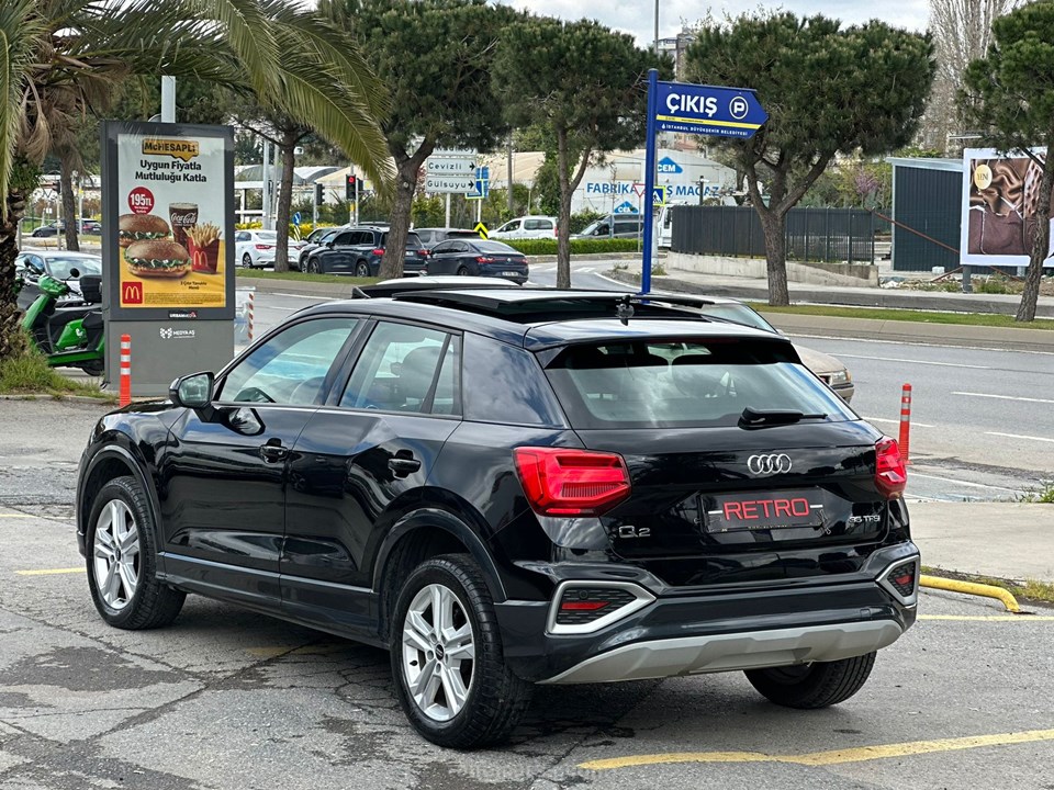 AUDI Q2