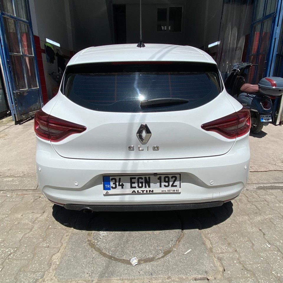 RENAULT CLIO