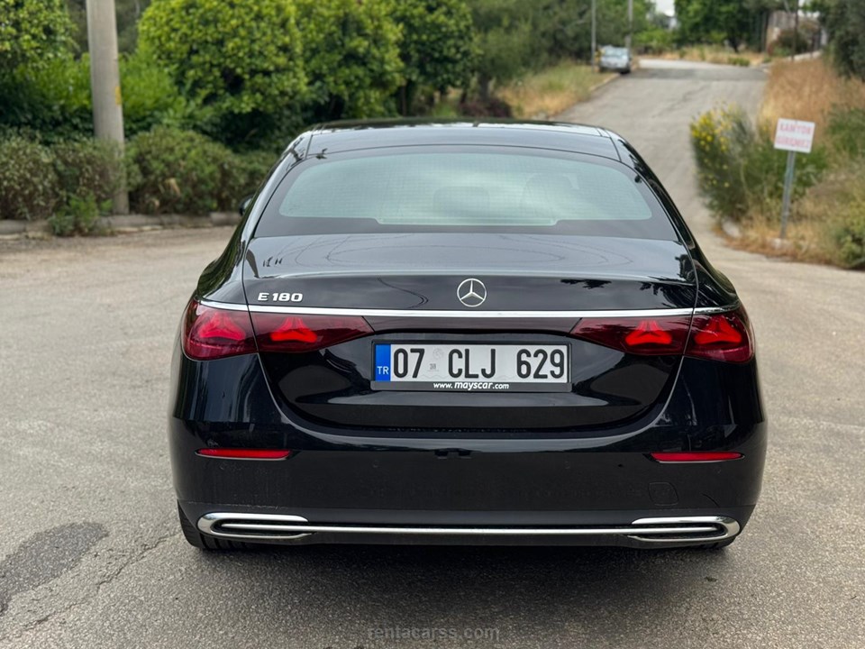 MERCEDES E180