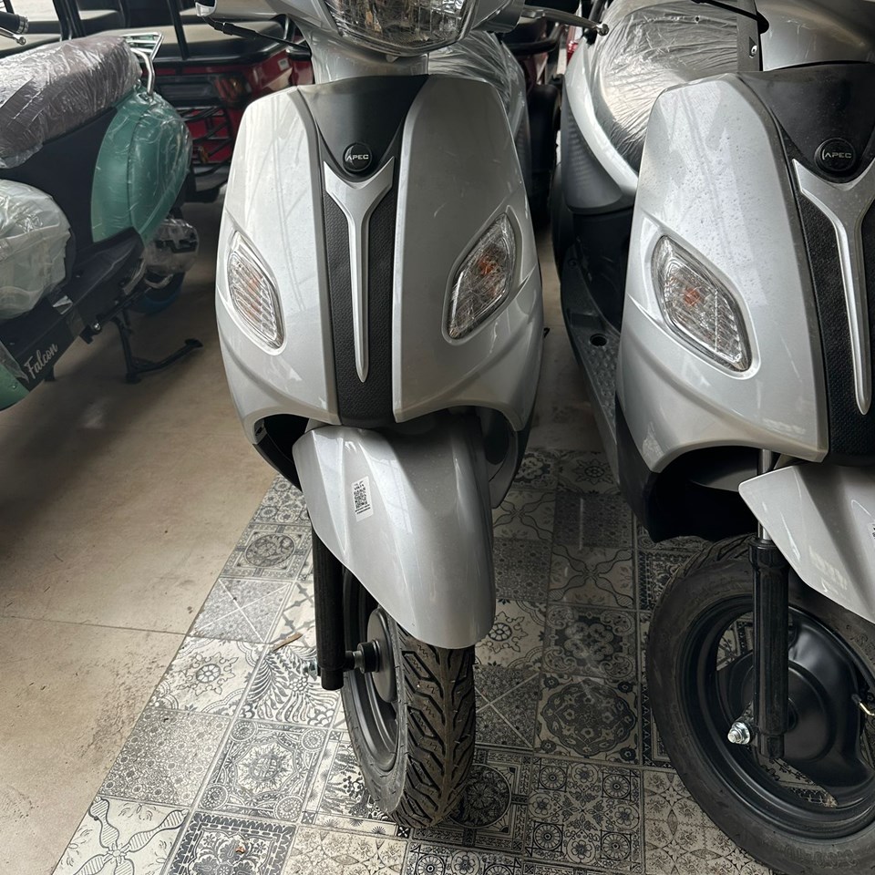 ALAÇATI BİSİKLET VE MOTOR KİRALAMA Kiralık APEC PS3