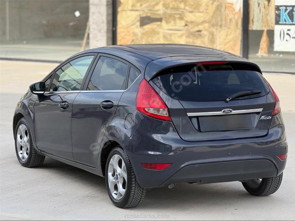 FORD FIESTA