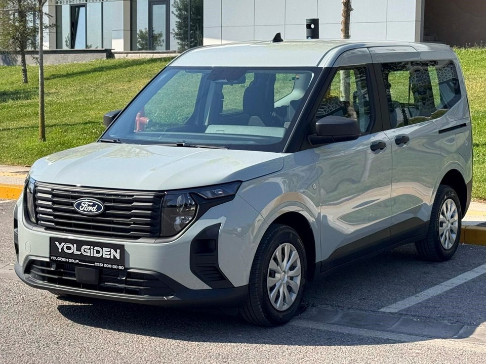 FORD TOURNEO COURIER