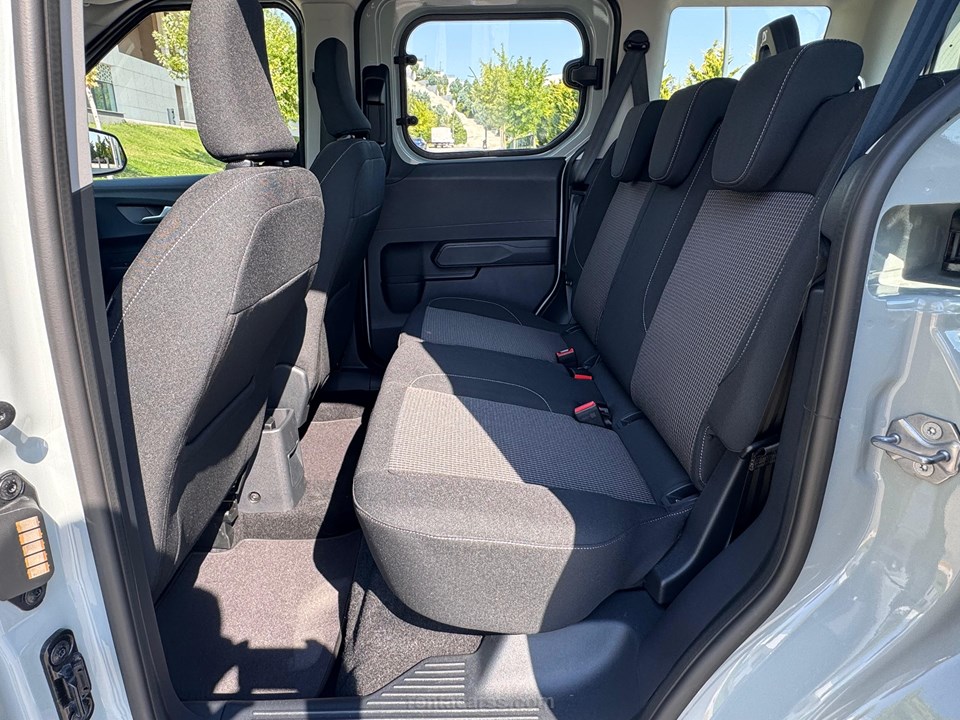 FORD TOURNEO COURIER