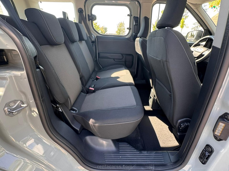 FORD TOURNEO COURIER