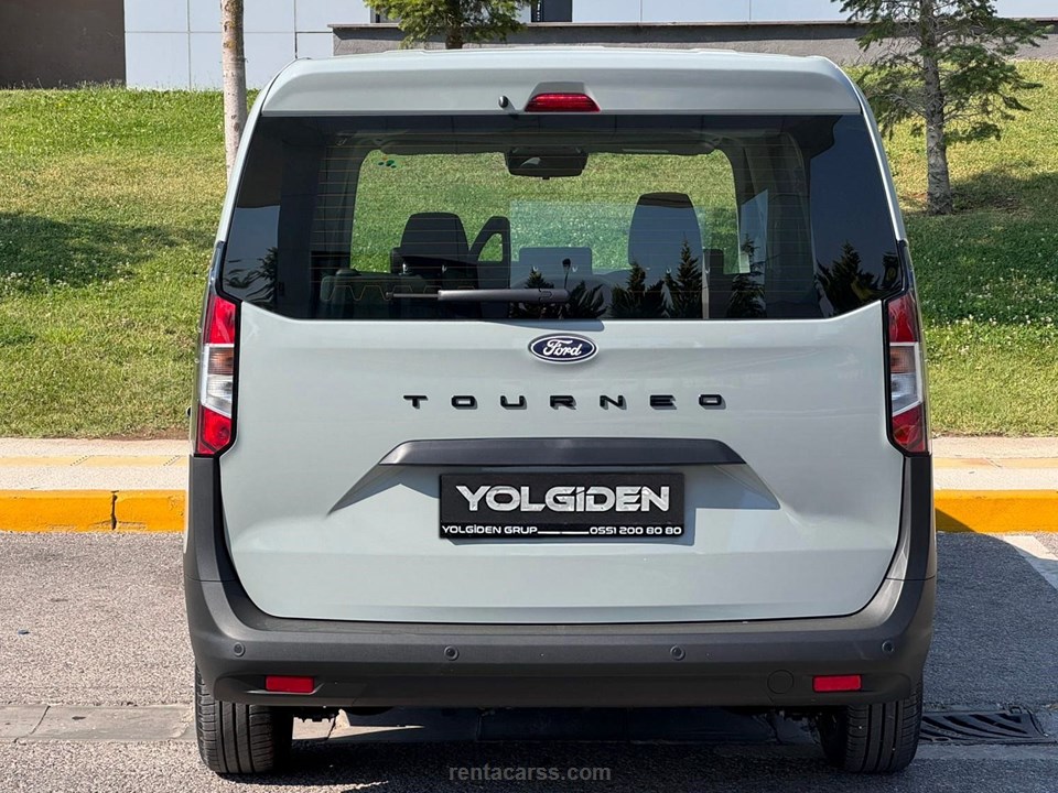 FORD TOURNEO COURIER