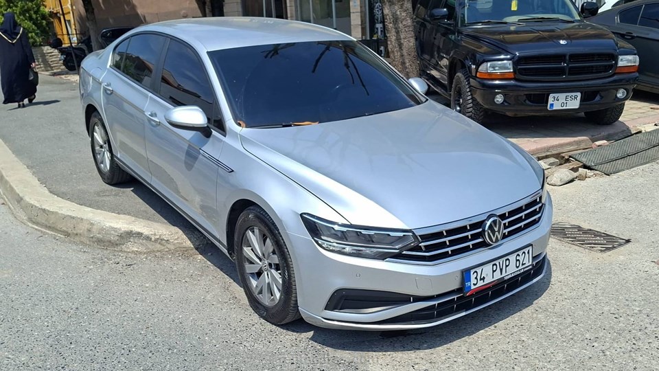 VOLKSWAGEN PASSAT