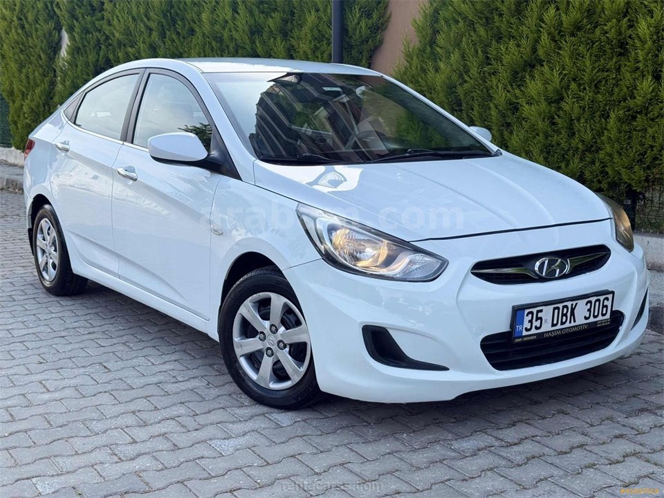 HYUNDAI ACCENT BLUE