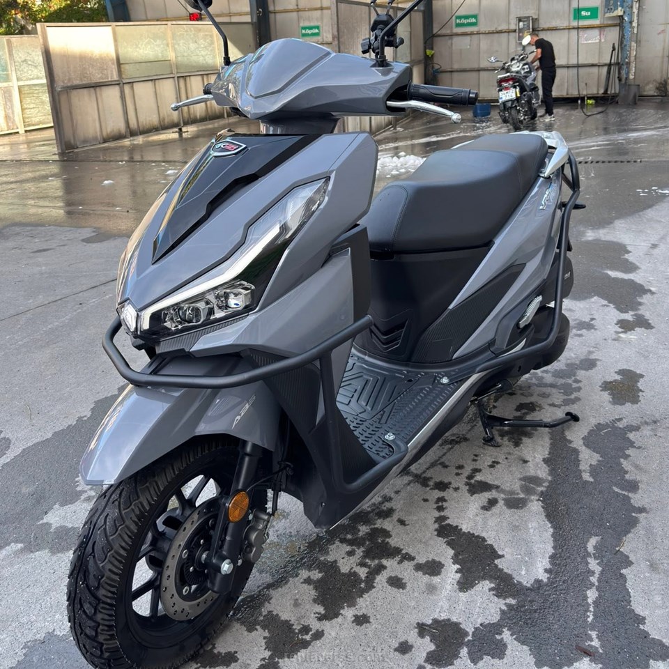 RKS AROME 125