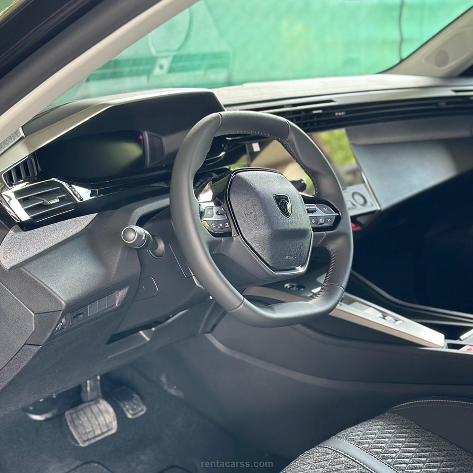 PEUGEOT 408