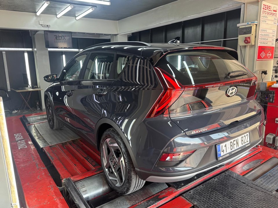 HYUNDAI Bayon